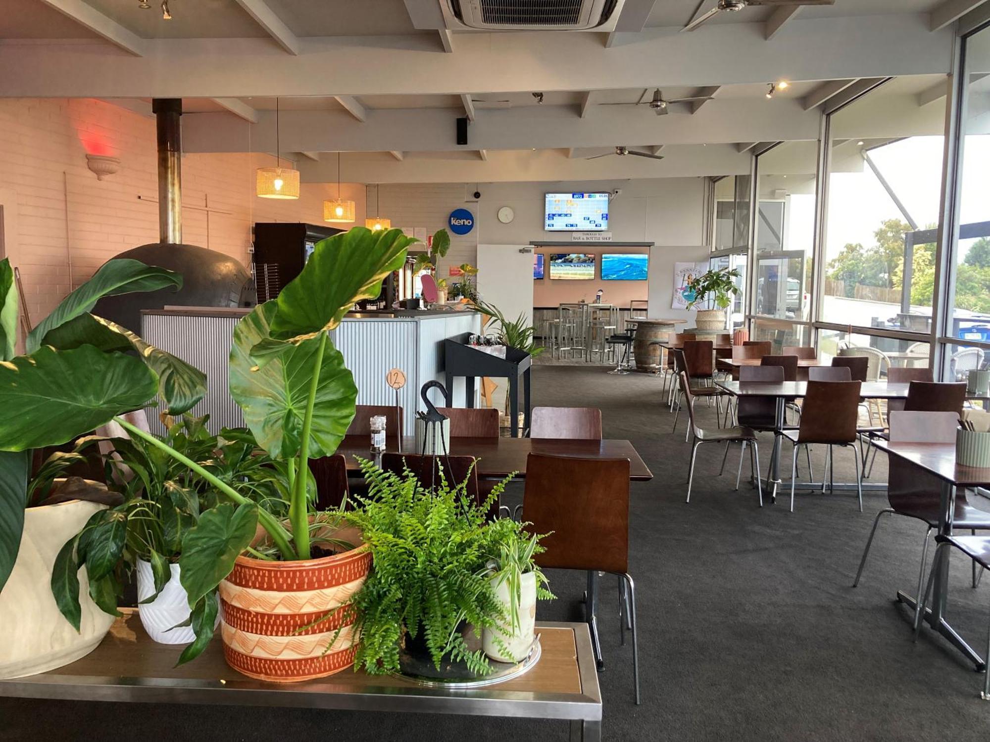 Bridport Bay Inn Bagian luar foto